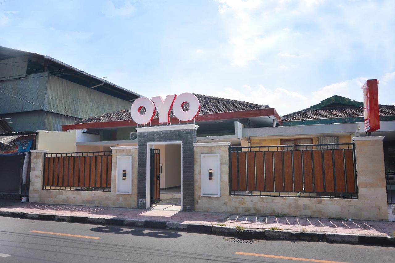 מלון יוגיאקרטה Super Oyo 1046 Omah Pathok מראה חיצוני תמונה